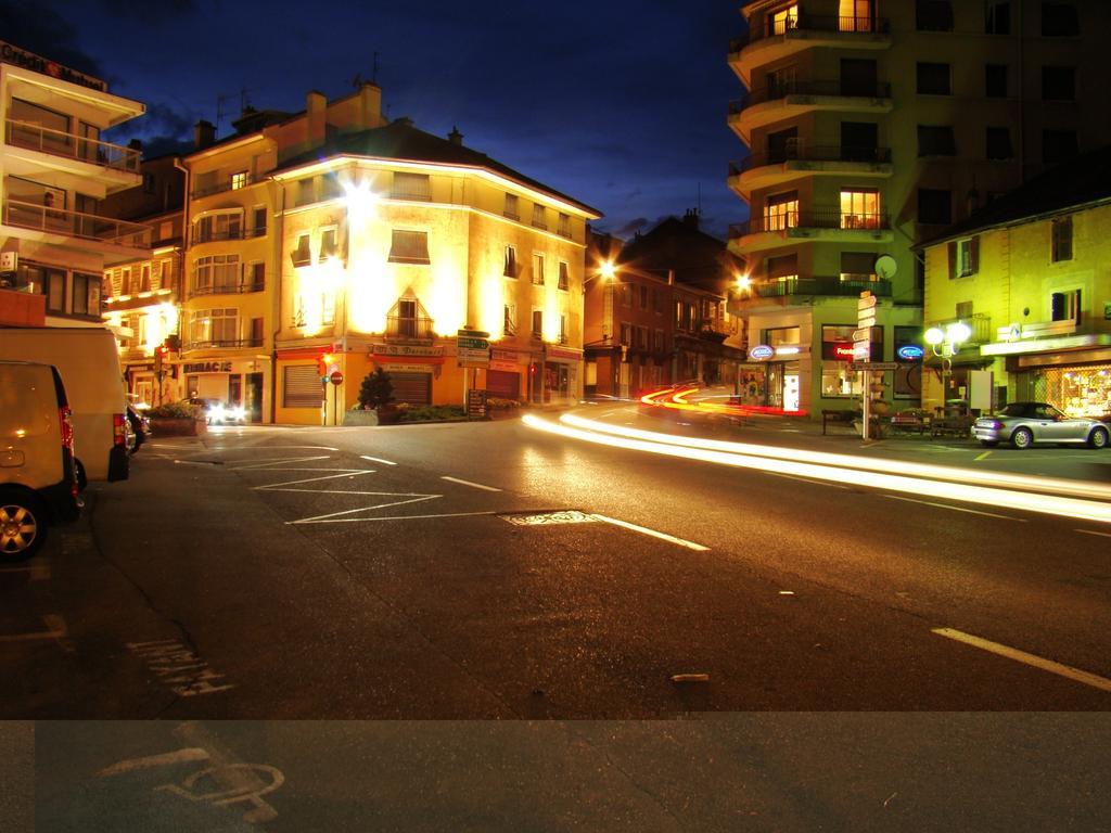 Hotel Pierre Blanche Chatillon-en-Michaille Exteriör bild